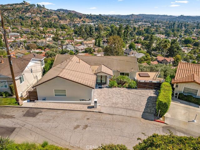 900 Cavanagh Road, Glendale, CA 91207