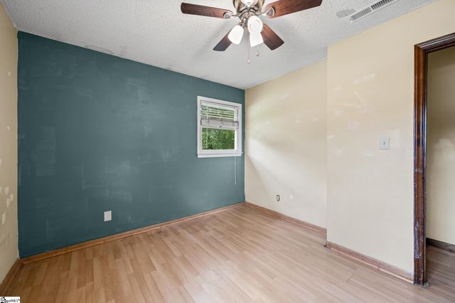 1033 Southfield Street, Inman, SC 29349