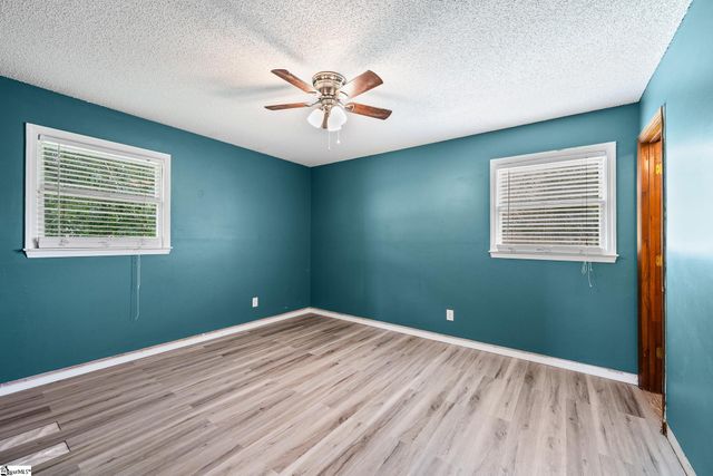1033 Southfield Street, Inman, SC 29349