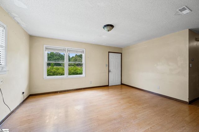 1033 Southfield Street, Inman, SC 29349
