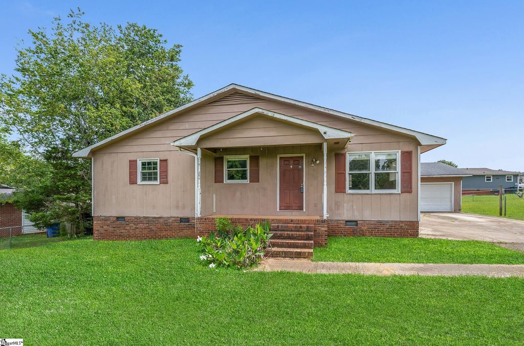 1033 Southfield Street, Inman, SC 29349