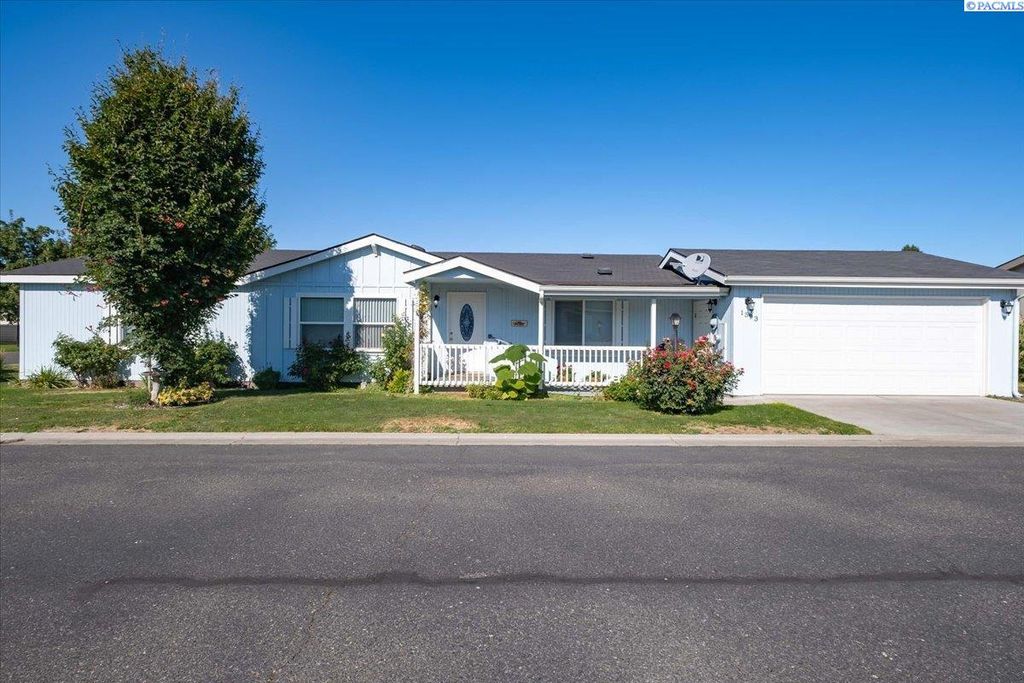 1593 Lantana, Richland, WA 99352