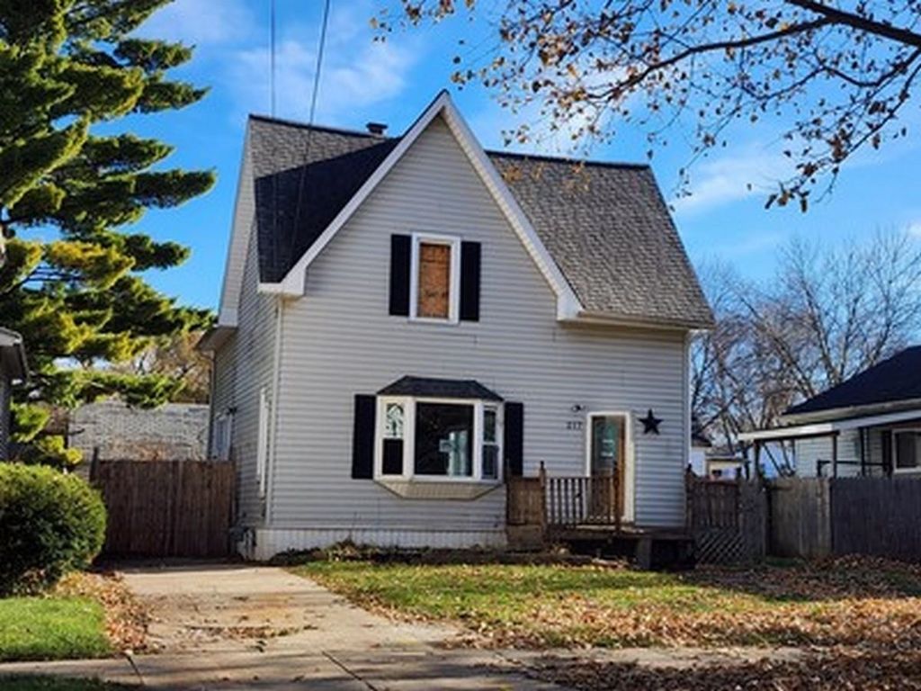 217 S Vanburen Street, Bay City, MI 48708