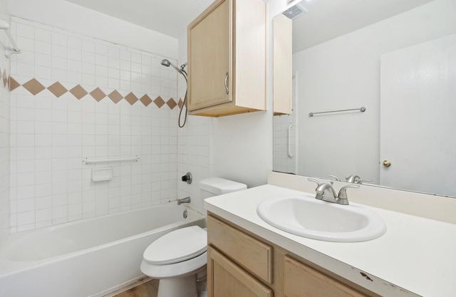 1611 Sunnycrest CIR, New Braunfels, TX 78130