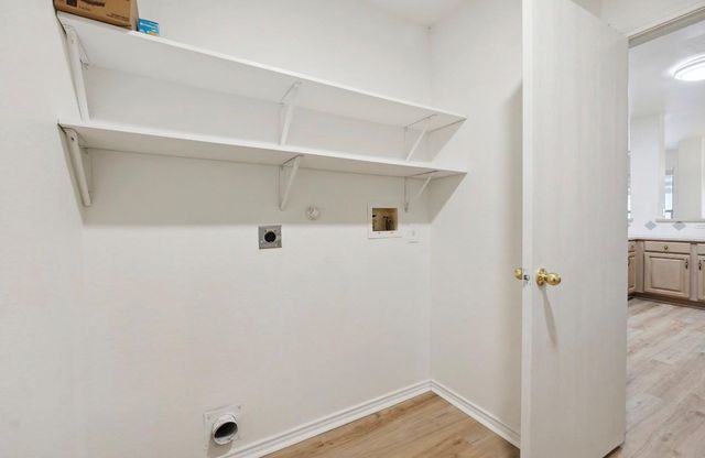 1611 Sunnycrest CIR, New Braunfels, TX 78130