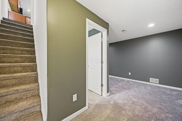 162 Spring Flower Way, Etna, OH 43062