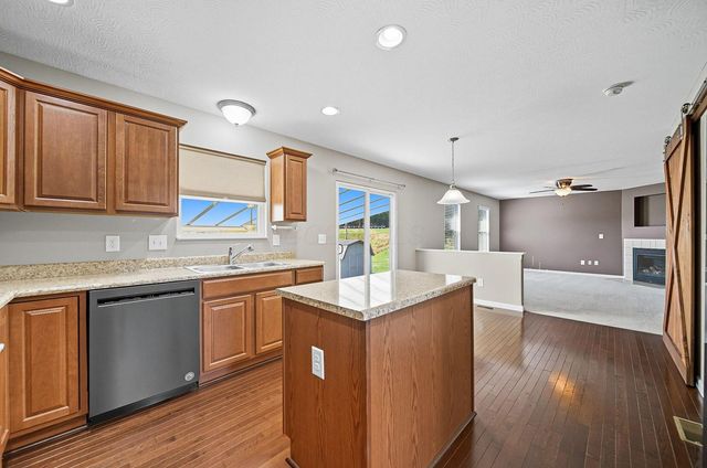 162 Spring Flower Way, Etna, OH 43062