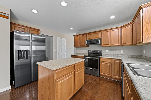 162 Spring Flower Way, Etna, OH 43062