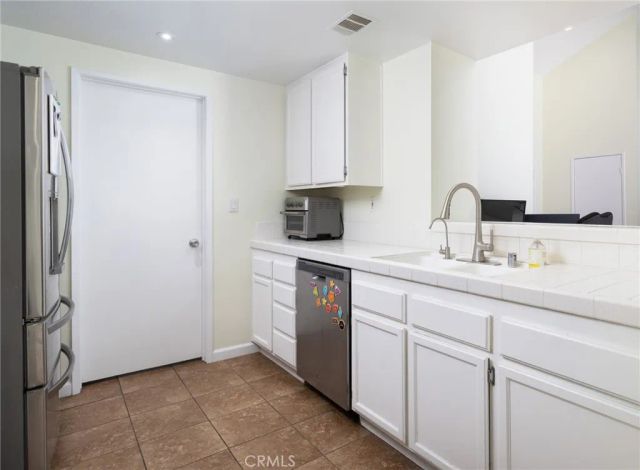 112 Eisenhower, Placentia, CA 92870