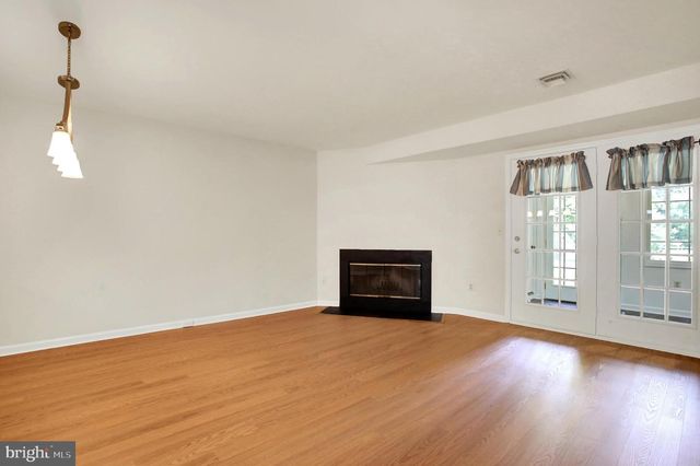 1807 WEXFORD RD, Palmyra, PA 17078