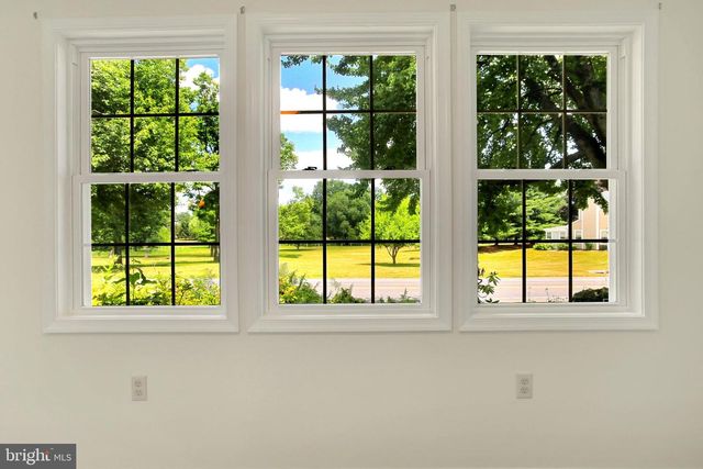 1807 WEXFORD RD, Palmyra, PA 17078