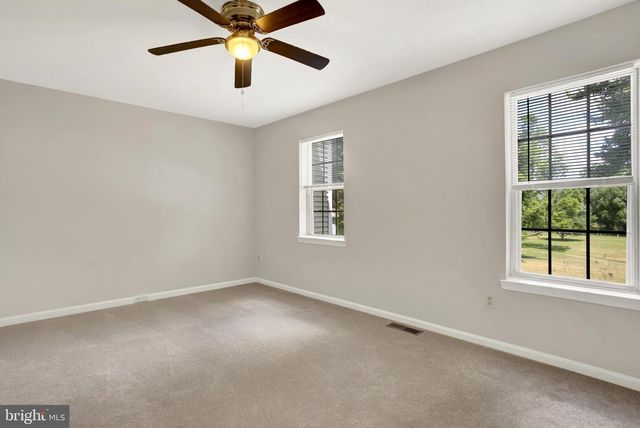 1807 WEXFORD RD, Palmyra, PA 17078
