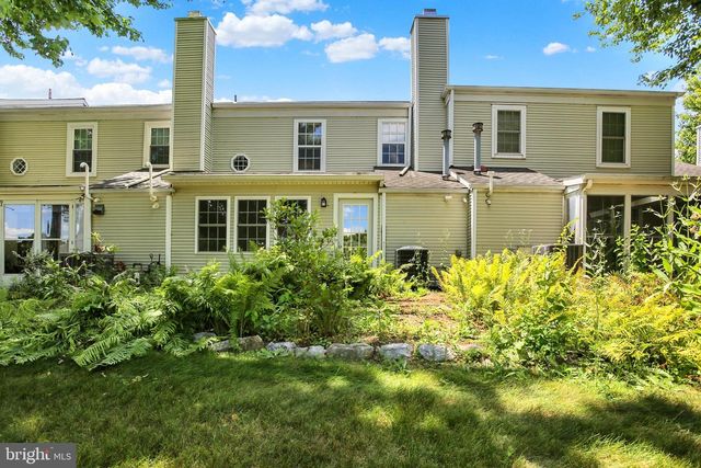 1807 WEXFORD RD, Palmyra, PA 17078