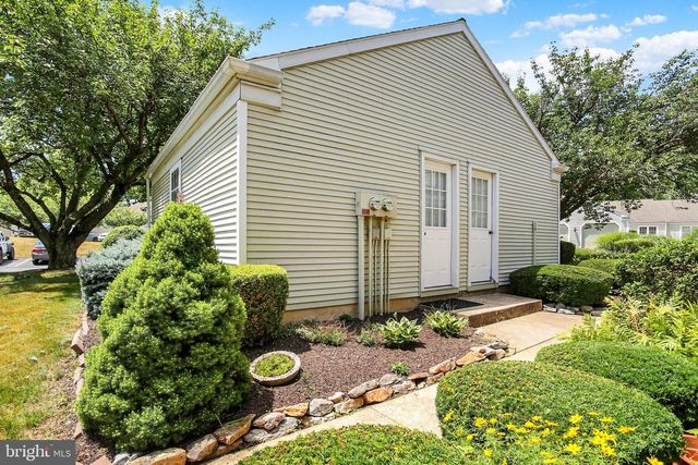 1807 WEXFORD RD, Palmyra, PA 17078