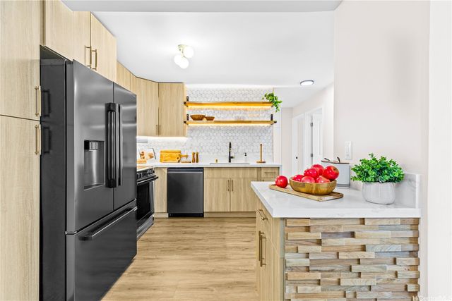 1717 Ala Wai Boulevard 607, Honolulu, HI 96815