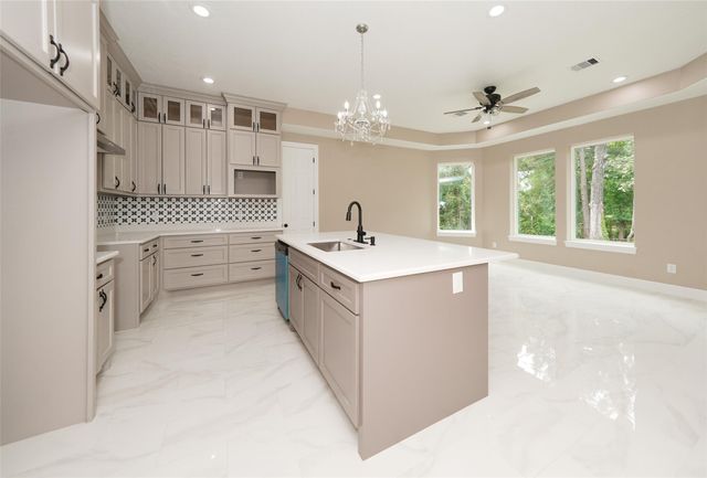 15215 Butterfly Lane, Plantersville, TX 77363