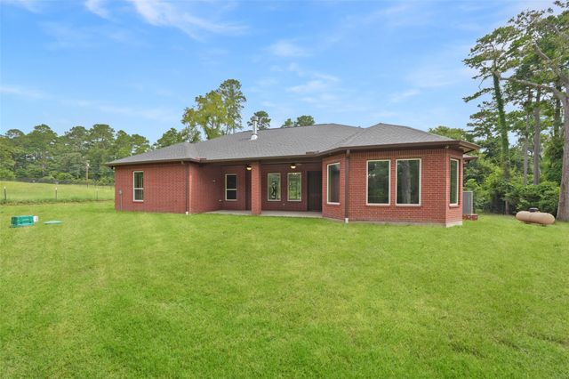 15215 Butterfly Lane, Plantersville, TX 77363