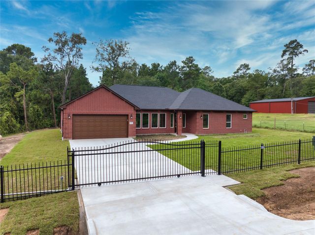 15215 Butterfly Lane, Plantersville, TX 77363