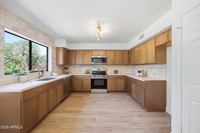 4344 E MEADOW Drive, Phoenix, AZ 85032