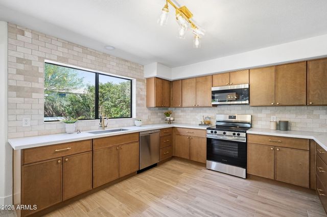 4344 E MEADOW Drive, Phoenix, AZ 85032