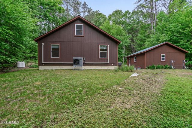 6063 Woodside Road, Galway, NY 12074