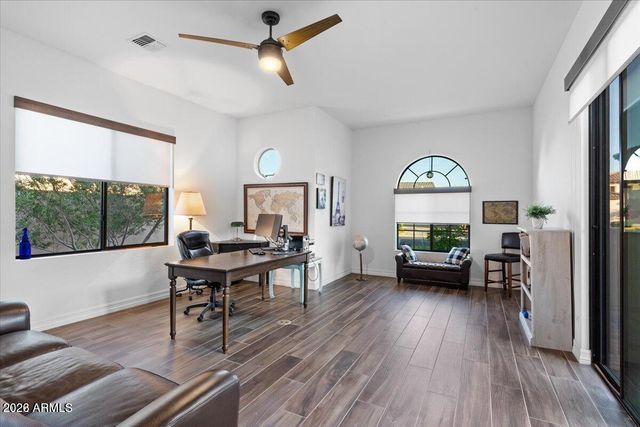2538 E RAVENSWOOD Drive, Gilbert, AZ 85298
