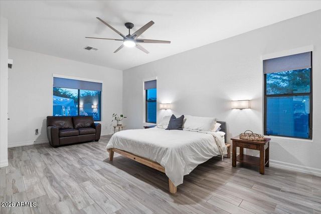 2538 E RAVENSWOOD Drive, Gilbert, AZ 85298
