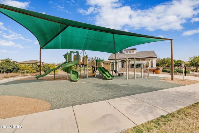 2538 E RAVENSWOOD Drive, Gilbert, AZ 85298