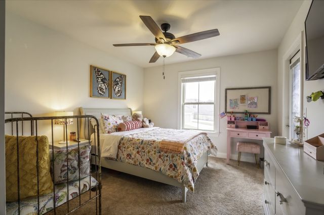 806 Chalkstone Ln, Mount Juliet, TN 37122
