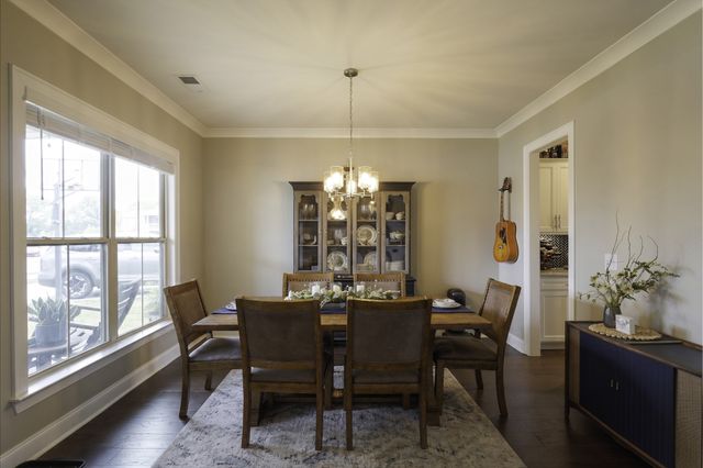 806 Chalkstone Ln, Mount Juliet, TN 37122
