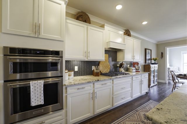 806 Chalkstone Ln, Mount Juliet, TN 37122