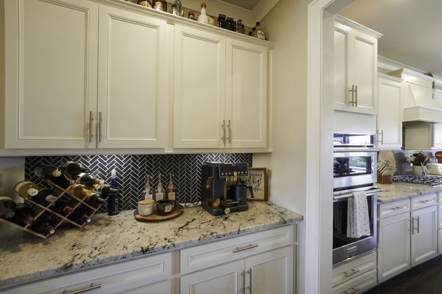 806 Chalkstone Ln, Mount Juliet, TN 37122