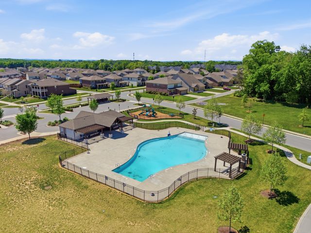806 Chalkstone Ln, Mount Juliet, TN 37122