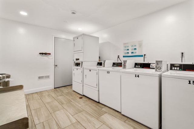 645 W Lowell Ave 4, Haverhill, MA 01832