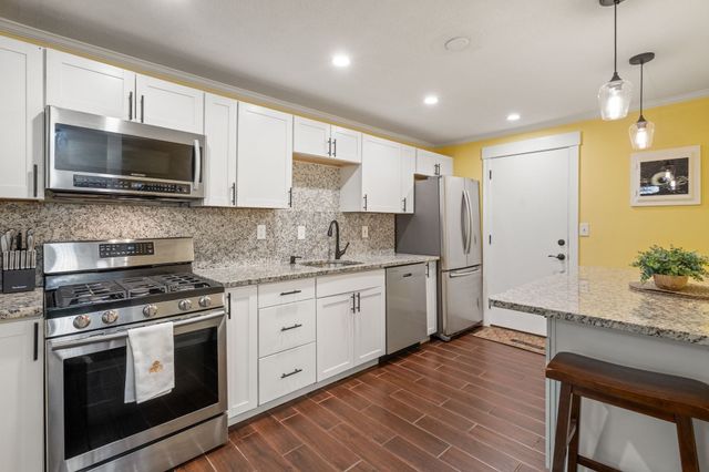 645 W Lowell Ave 4, Haverhill, MA 01832