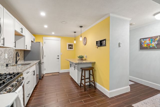 645 W Lowell Ave 4, Haverhill, MA 01832