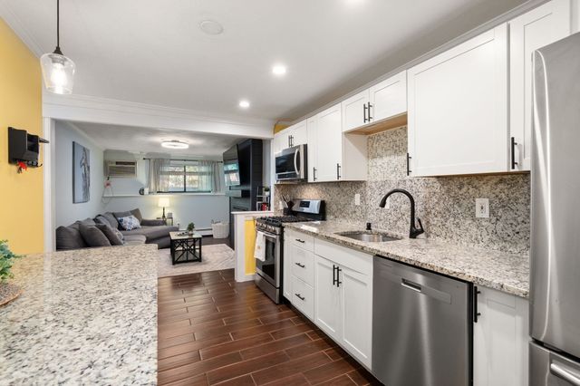 645 W Lowell Ave 4, Haverhill, MA 01832