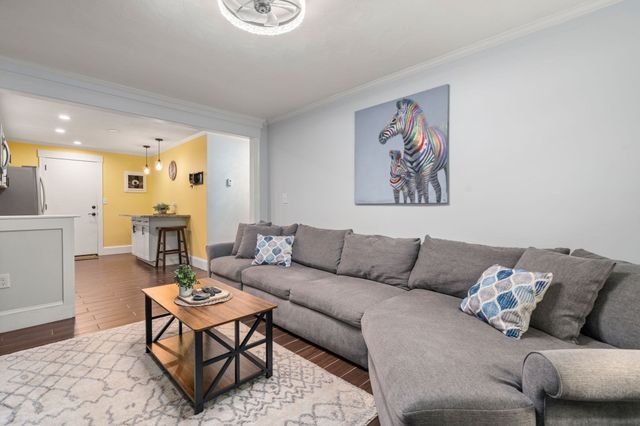645 W Lowell Ave 4, Haverhill, MA 01832