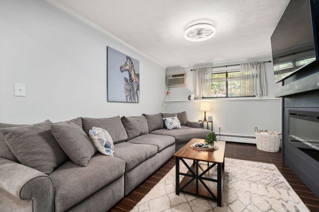 645 W Lowell Ave 4, Haverhill, MA 01832