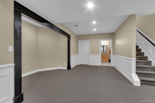 2 Bethpage Court, Cortlandt Manor, NY 10567