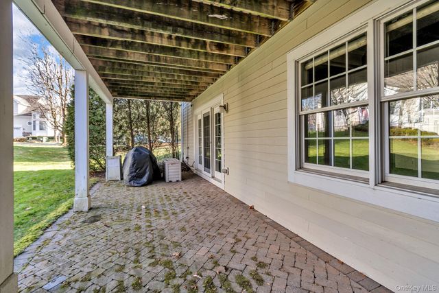 2 Bethpage Court, Cortlandt Manor, NY 10567