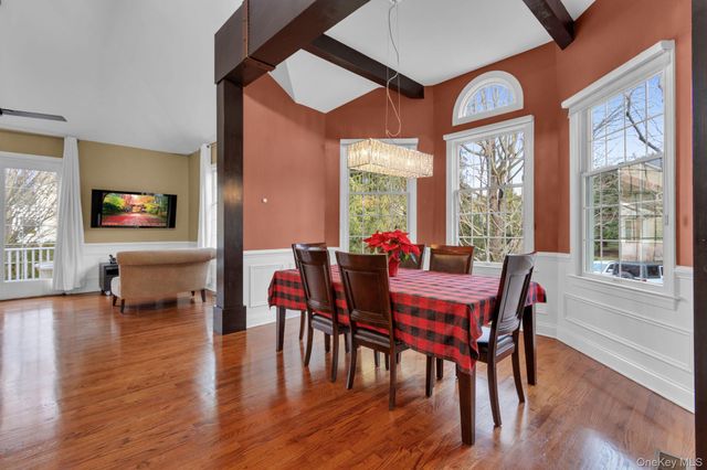 2 Bethpage Court, Cortlandt Manor, NY 10567