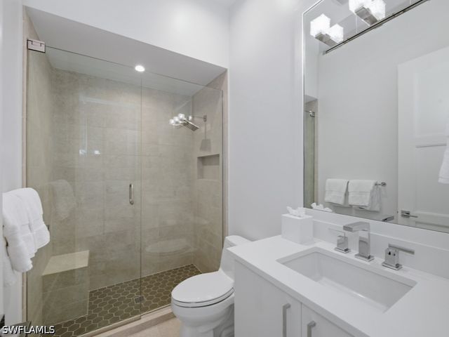 345 Banyan BLVD 3, Naples, FL 34102