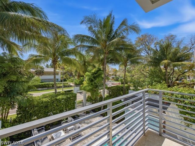 345 Banyan BLVD 3, Naples, FL 34102