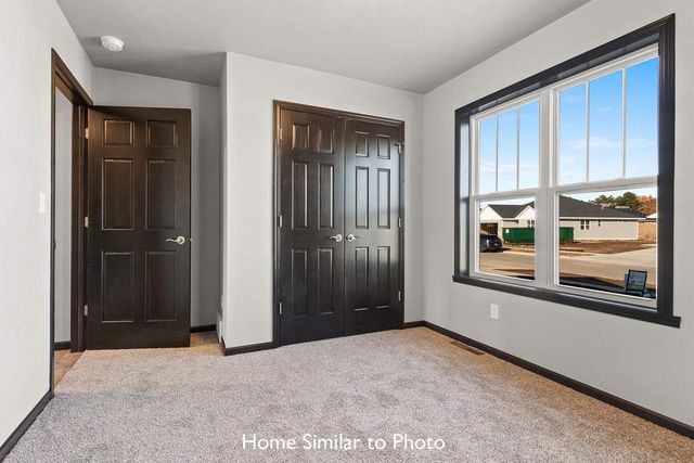 1691 BETTY JEAN LANE, Green Bay, WI 54313