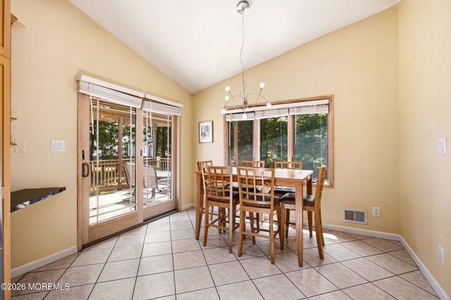 922 E Kennedy Boulevard, Lakewood, NJ 08701