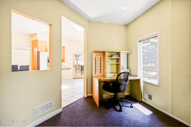 922 E Kennedy Boulevard, Lakewood, NJ 08701