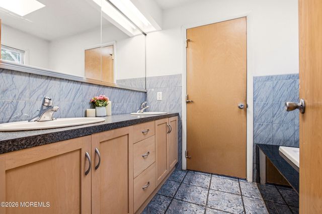 922 E Kennedy Boulevard, Lakewood, NJ 08701