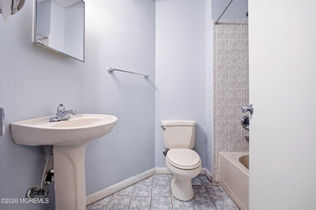 922 E Kennedy Boulevard, Lakewood, NJ 08701
