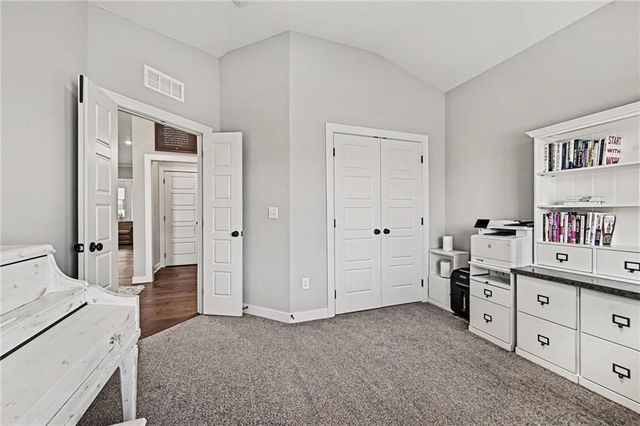 141 SE Griffin Street, Blue Springs, MO 64064